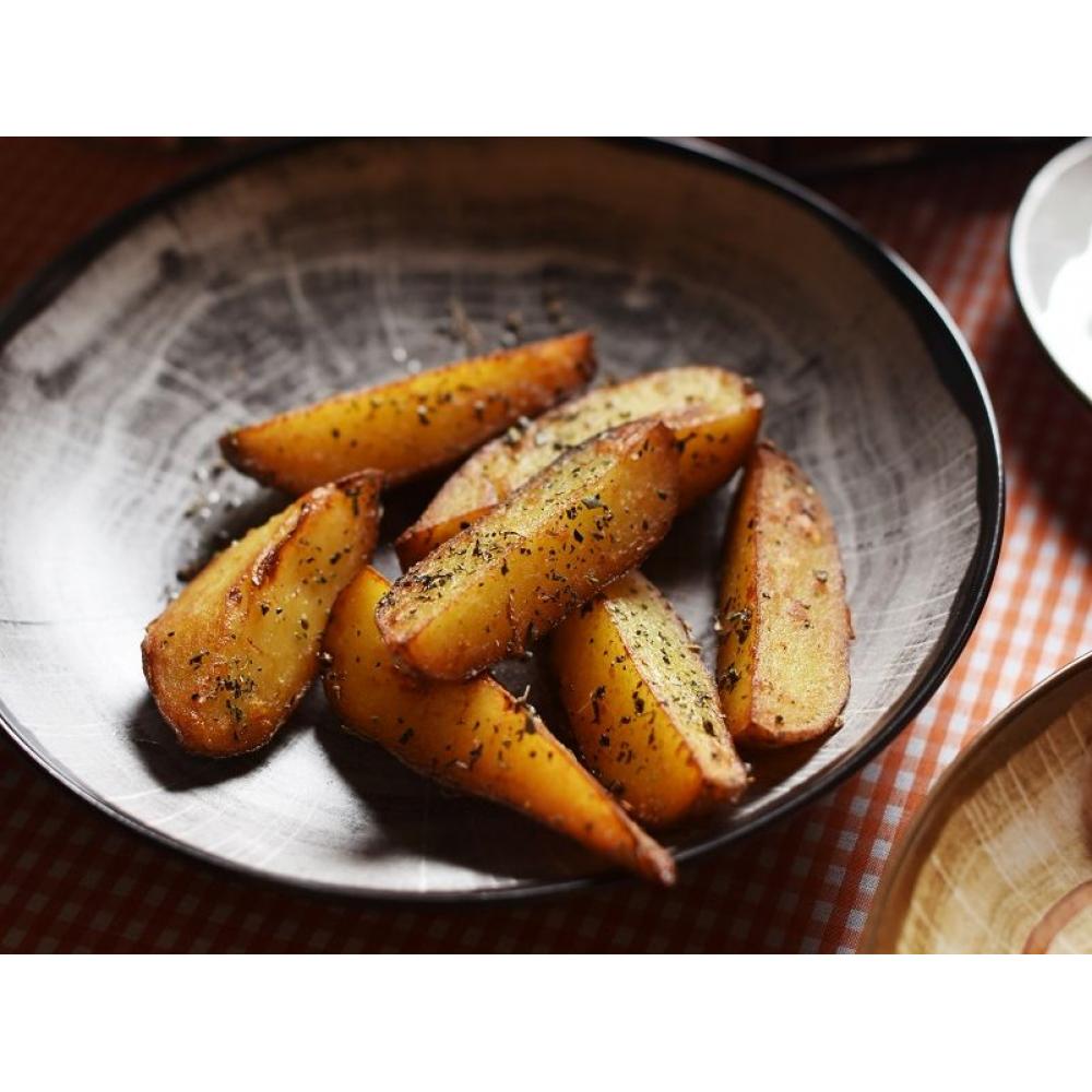 Картофельные дольки в праванских травах