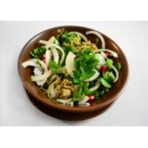 Джонджоли с красным луком, кинзой и теплым куриным яйцом